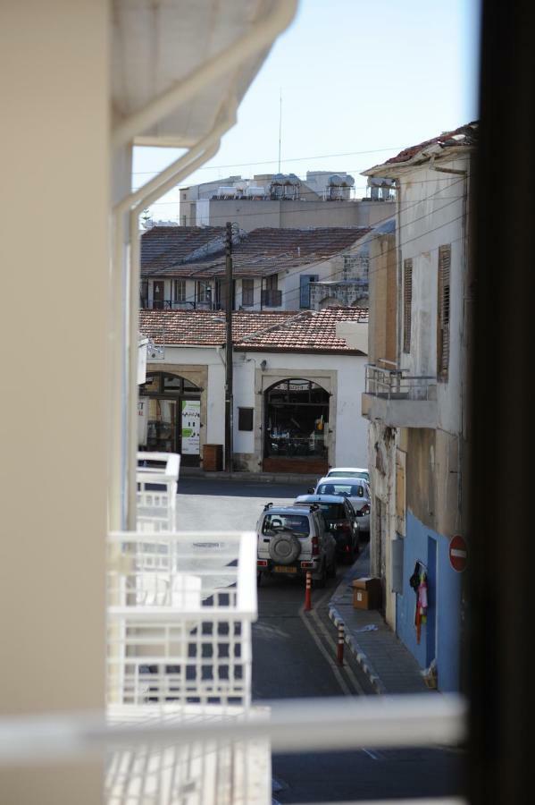 By The Way Apartment Larnaka Exterior foto